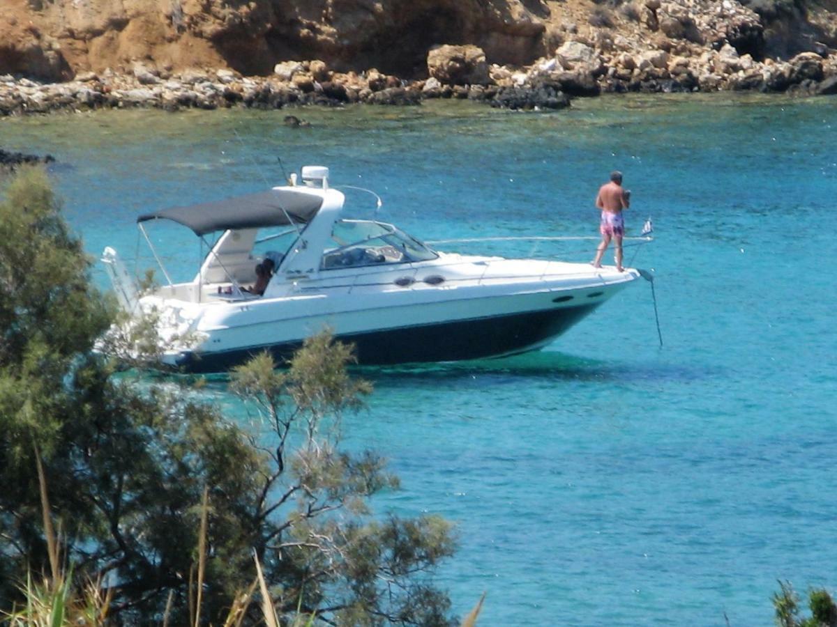 فيلا Nesaea Seafront House Parasporos المظهر الخارجي الصورة